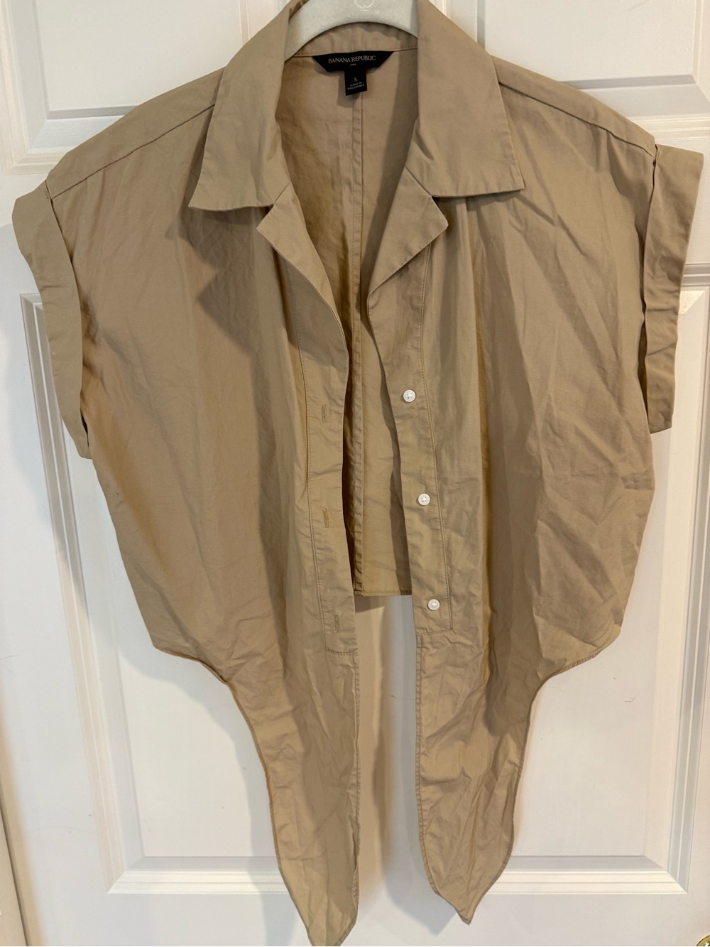 Banana Republic Men's Tan Short-Sleeve Button-Front Camp Shirt